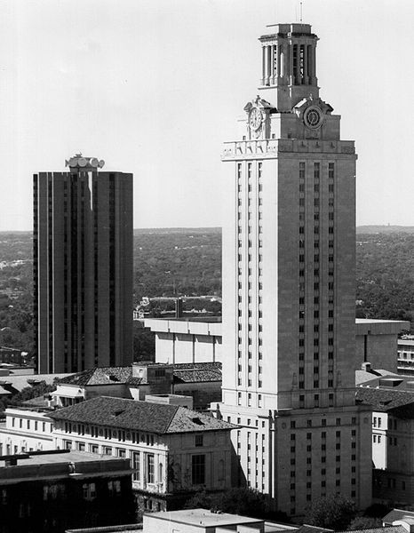 University of Texas Tower // Credit: Larry D Moore 1980 Wikidpedia