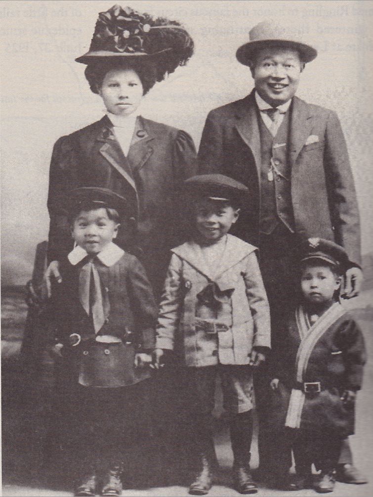 Billy Kee's family