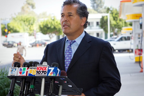 Senator Vargas wants lower gas prices in San Diego
