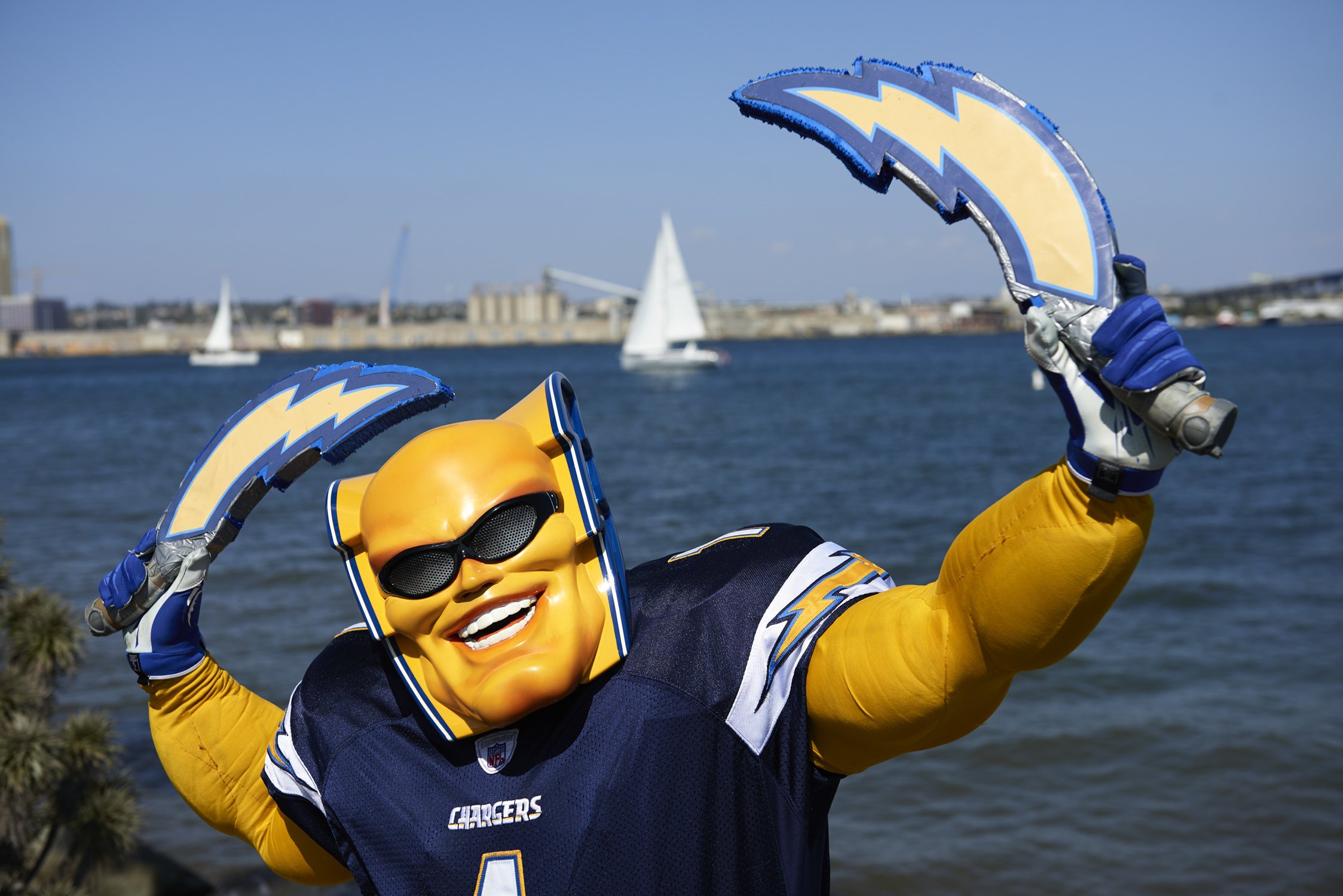 Bolting! Chargers Unofficial Mascot Boltman Retires, Auctions Costume