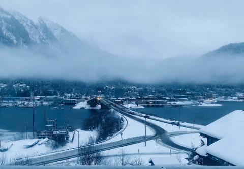 A wide shot of an Alaska city. 